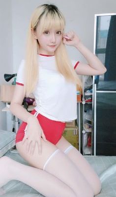白妞大战两个黑人巨大_完整版高清下载