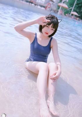 年轻的女大学生