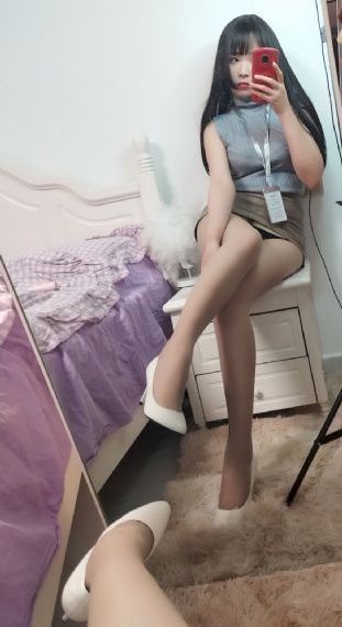 年轻的秘书_超清高清免费观看